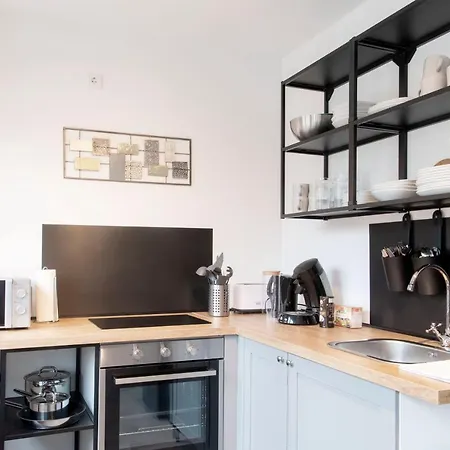 Workers Apartment In Bocholt - 2 Bedrooms - 6 Single Beds