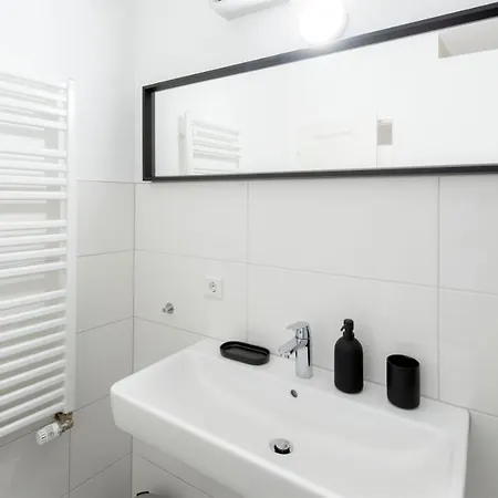 Workers Apartment In Bocholt - 2 Bedrooms - 6 Single Beds 博霍尔特