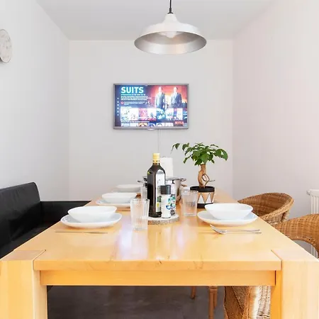 Apartment Workers In - 2 Bedrooms - 6 Single Beds Bocholt