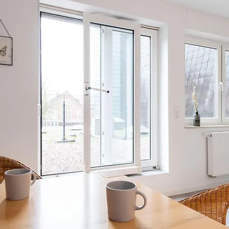 Workers Apartment In Bocholt - 2 Bedrooms - 6 Single Beds