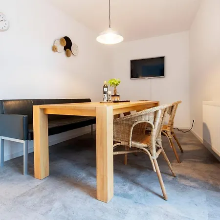 Workers Apartment In Bocholt - 2 Bedrooms - 6 Single Beds 公寓 *