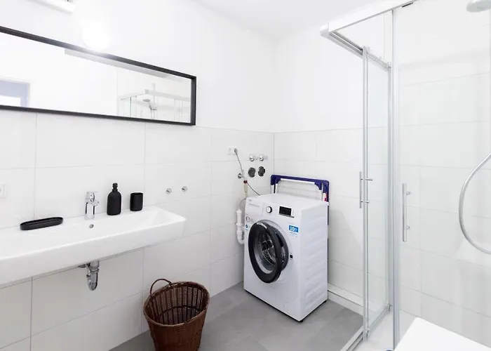 And Work - 6 Single Beds Appartement *