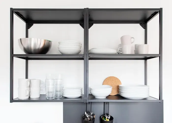 And Work - 6 Single Beds *